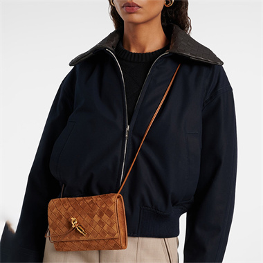 bottega veneta andiamo intreccio suede envelope crossbody bag #836940